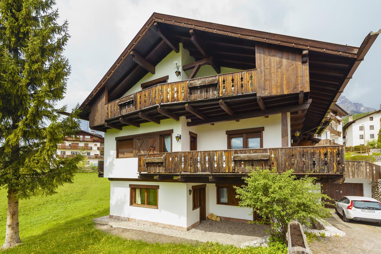 Villa Ca Perosego - Stayincortina Cortina dʼAmpezzo Kültér fotó